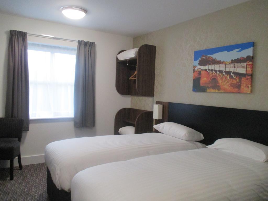 Talardy, St Asaph By Marston'S Inns Esterno foto