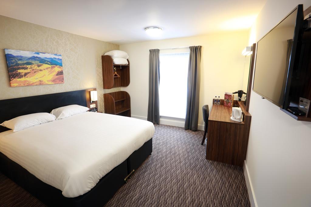 Talardy, St Asaph By Marston'S Inns Esterno foto